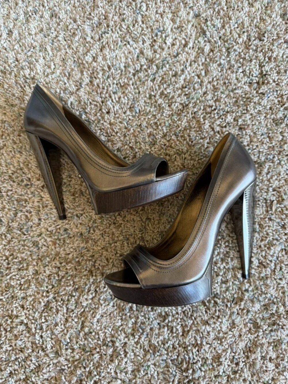 Lanvin Été 2013 Gunmetal Metallic Leather Platform Heels Peep Toe Sz 8.5/38.5